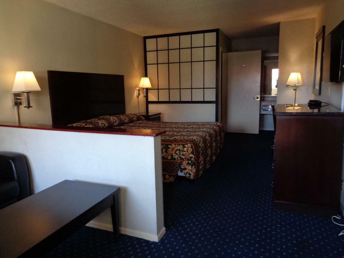 Long Beach Luxury Inn Εξωτερικό φωτογραφία