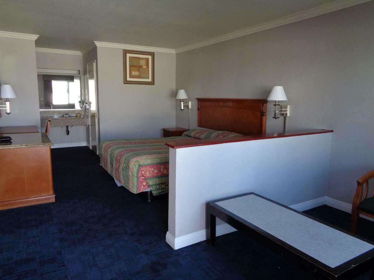 Long Beach Luxury Inn Εξωτερικό φωτογραφία